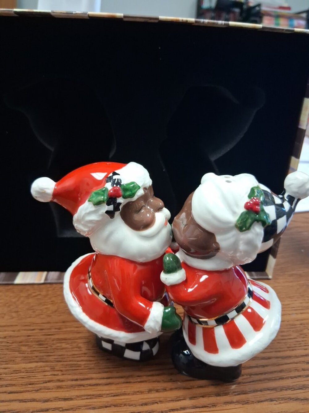 MacKenzie-Childs Holly Jolly Black Santa & Mrs. Claus Salt & Pepper Set-RARE-NEW